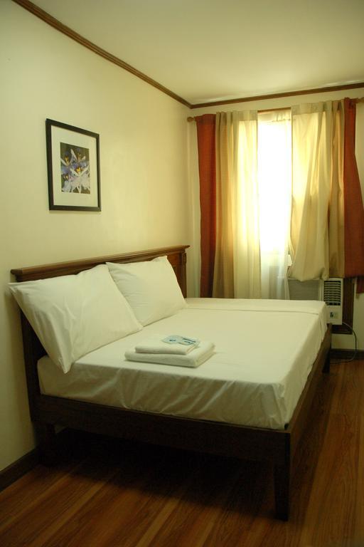 Isabelle Royale Makati Hotel Makati City Luaran gambar