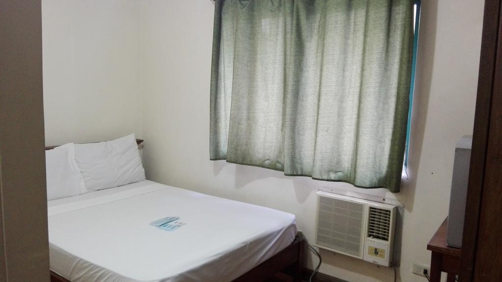 Isabelle Royale Makati Hotel Makati City Luaran gambar